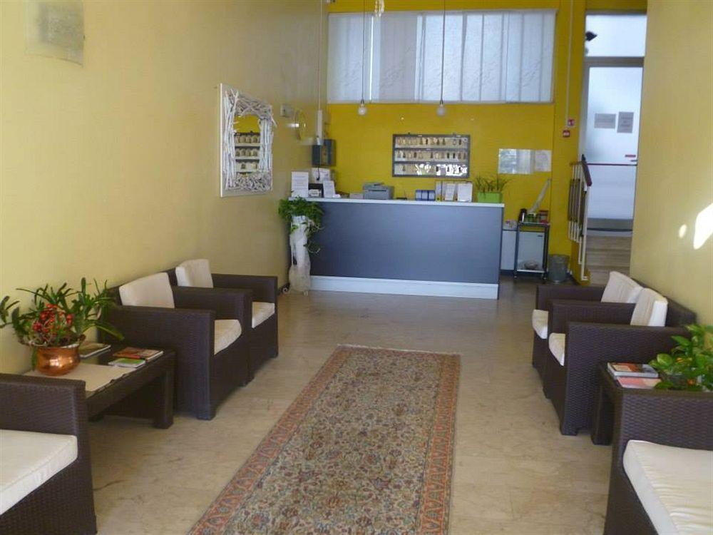 Hotel Mondial Rimini Exterior photo